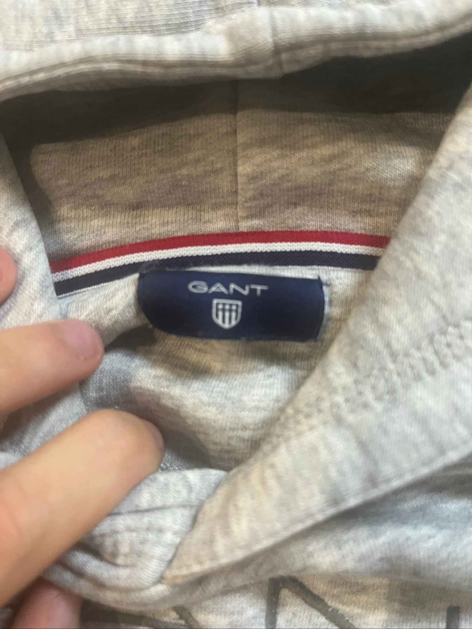 Grijze geborstelde hoodie met geborduurd shield-logo - Gant - 16jaar/XS - goede staat – photo 2
